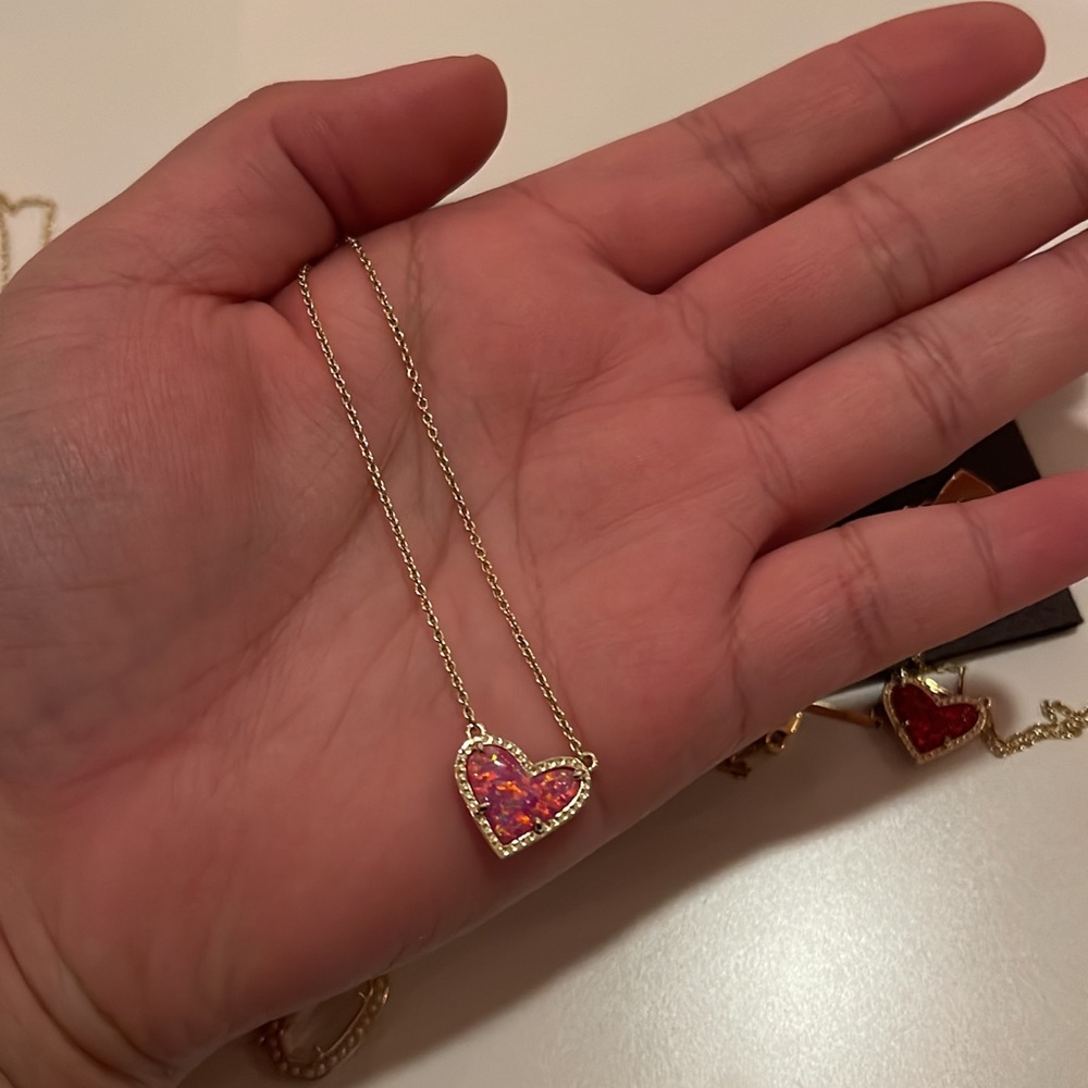 Kendra Scott Pink Kyocera Opal ari heart necklace in gold